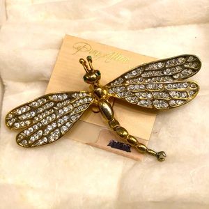 Pure alliance dragonfly Crystal pin with gold accents